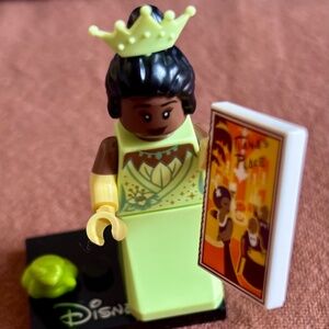 Disney 100 "Tiana" dis096 w All pieces, baseplate, accessories, pamphlet & bag